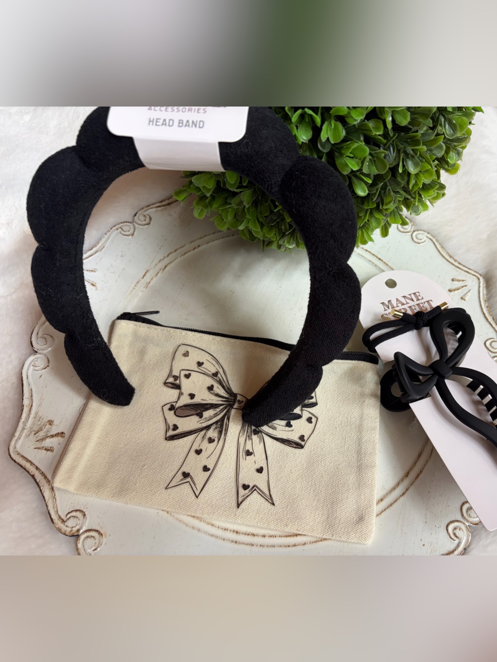 Mane Street Black Padded Scallop spa Headband with Black Bow Claw